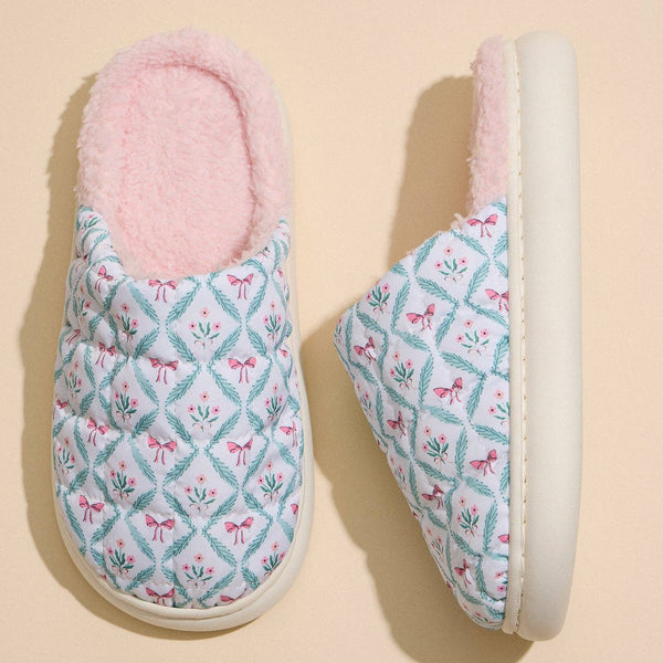 Quilted Puffy Slippers with Holiday Wreath Print