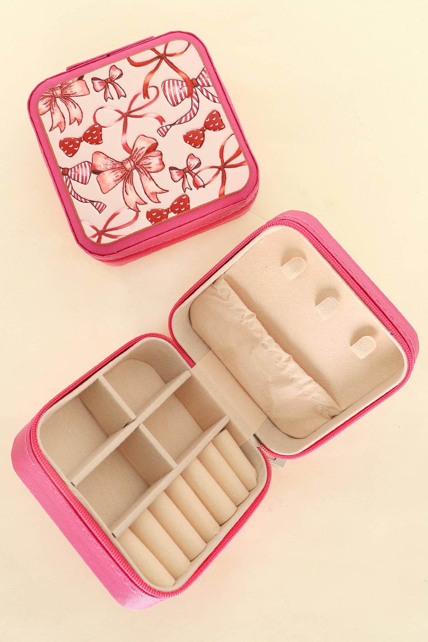 Sophia Collection - Fashion Ribbons Tooled Leather Jewelry Box