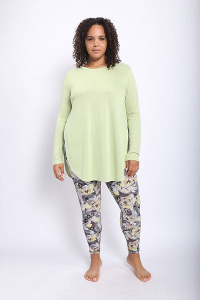 Mono B - CURVY Long Sleeve Flow Top with Side Slits: PINK / 1XL:2XL:3XL (2:2:2)