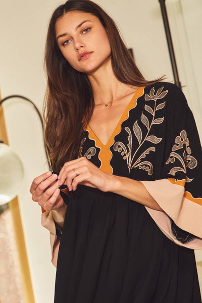 Oddi - Embroidered Plunge V Neck Mini Dress: Burgundy Combo / L