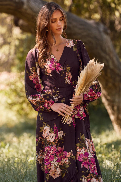 Oddi - Plus Floral Printed Wrapped Midi Dress: Brown Multi / 3XL