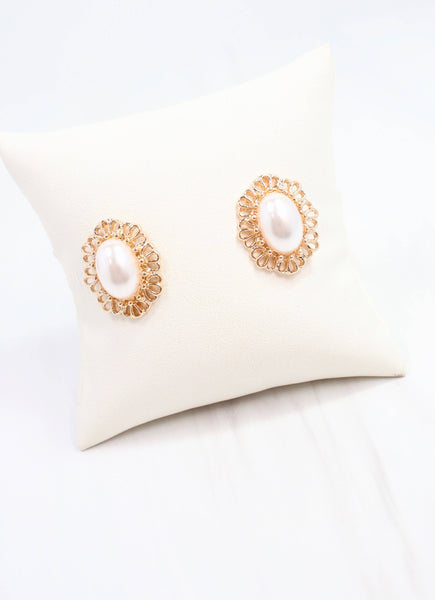 Caroline Hill - Magrath Pearl Stud Earring Gold: Default