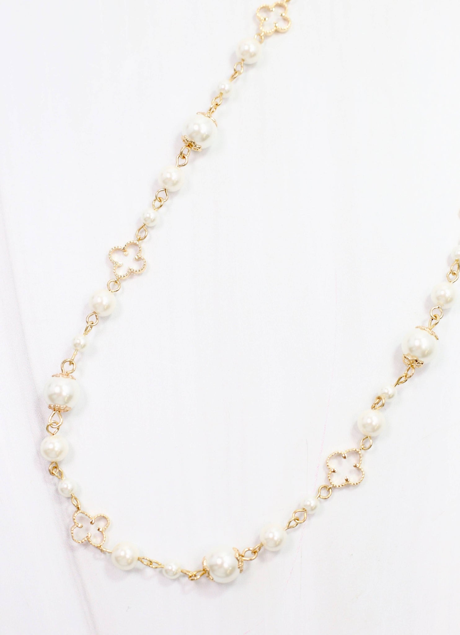 Caroline Hill - McCann Pearl Clover Necklace Ivory: Default