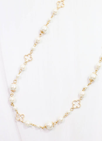 Caroline Hill - McCann Pearl Clover Necklace Ivory: Default
