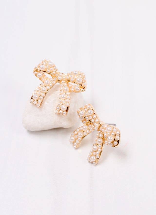 Caroline Hill - Paige Pearl Bow Earring GOLD: Default