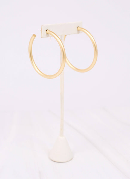Caroline Hill - Arden Satin Hoop Earring MATTE GOLD: Default