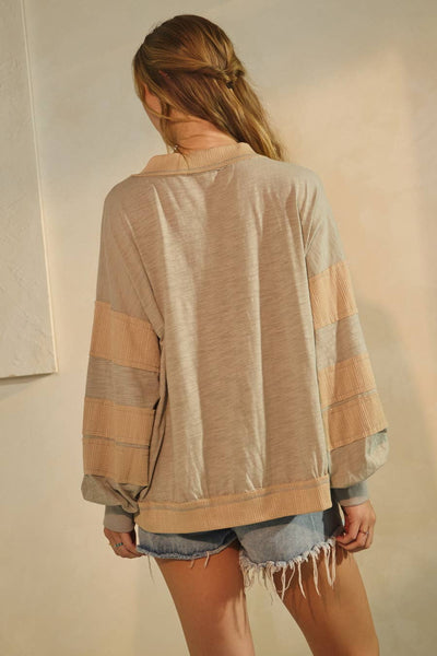 Oddi - V-neck Pullover: Sage Grey Multi / M