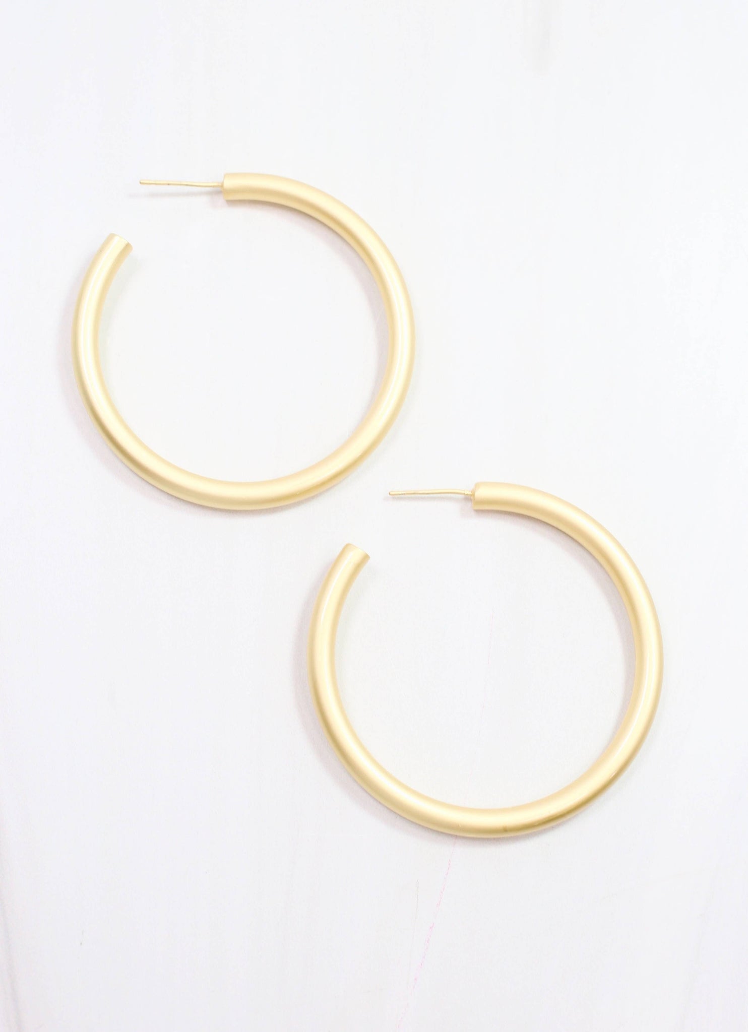 Caroline Hill - Nielsen Hoop Earring Matte Gold: Default