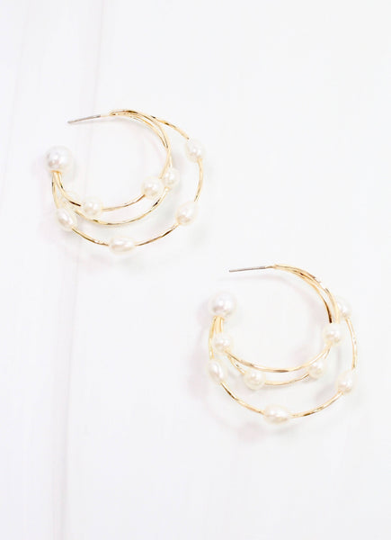 Caroline Hill - Marley Triple Pearl Hoop Earring Gold: Default