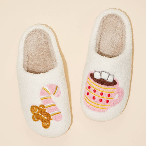 Lilla Haven - Gingerbread Man & Hot Chocolate slippers: Pink / Large / 4DL98011