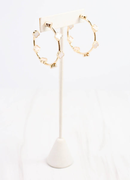 Caroline Hill - Stevens Clover Hoop Earring Gold: Default