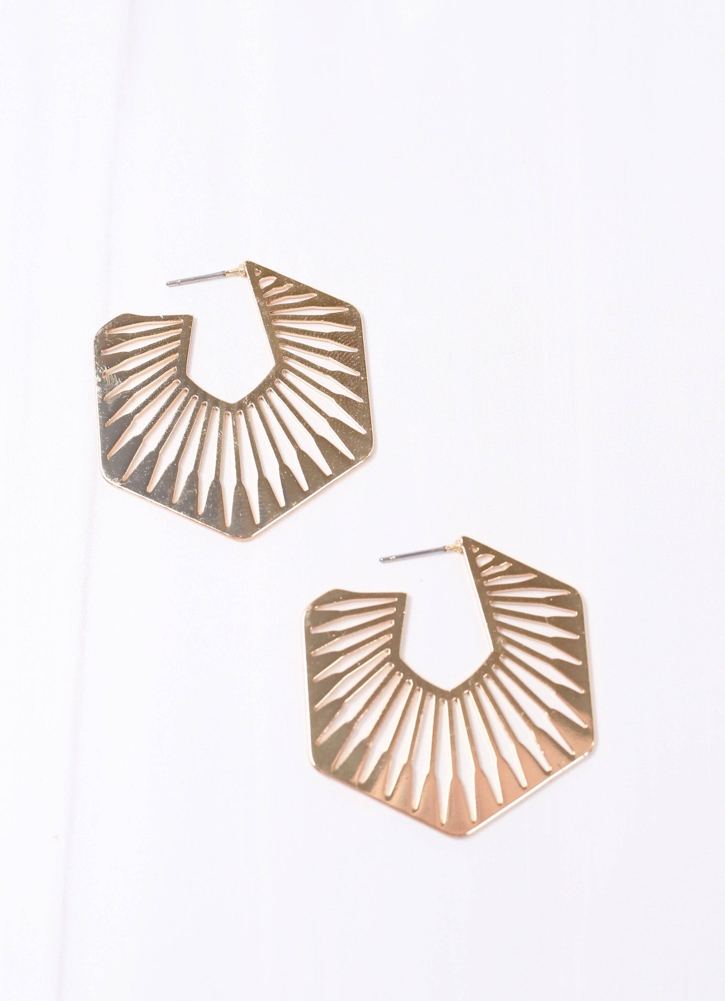 Caroline Hill - Anacapa Cutout Hoop Earring GOLD