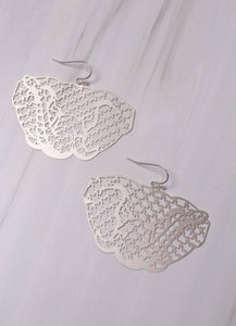 Caroline Hill - Horton Cutout Elephant Earring MATTE SILVER