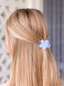 Prep Obsessed Wholesale - Matte Flower Hair Clip Pack of 4